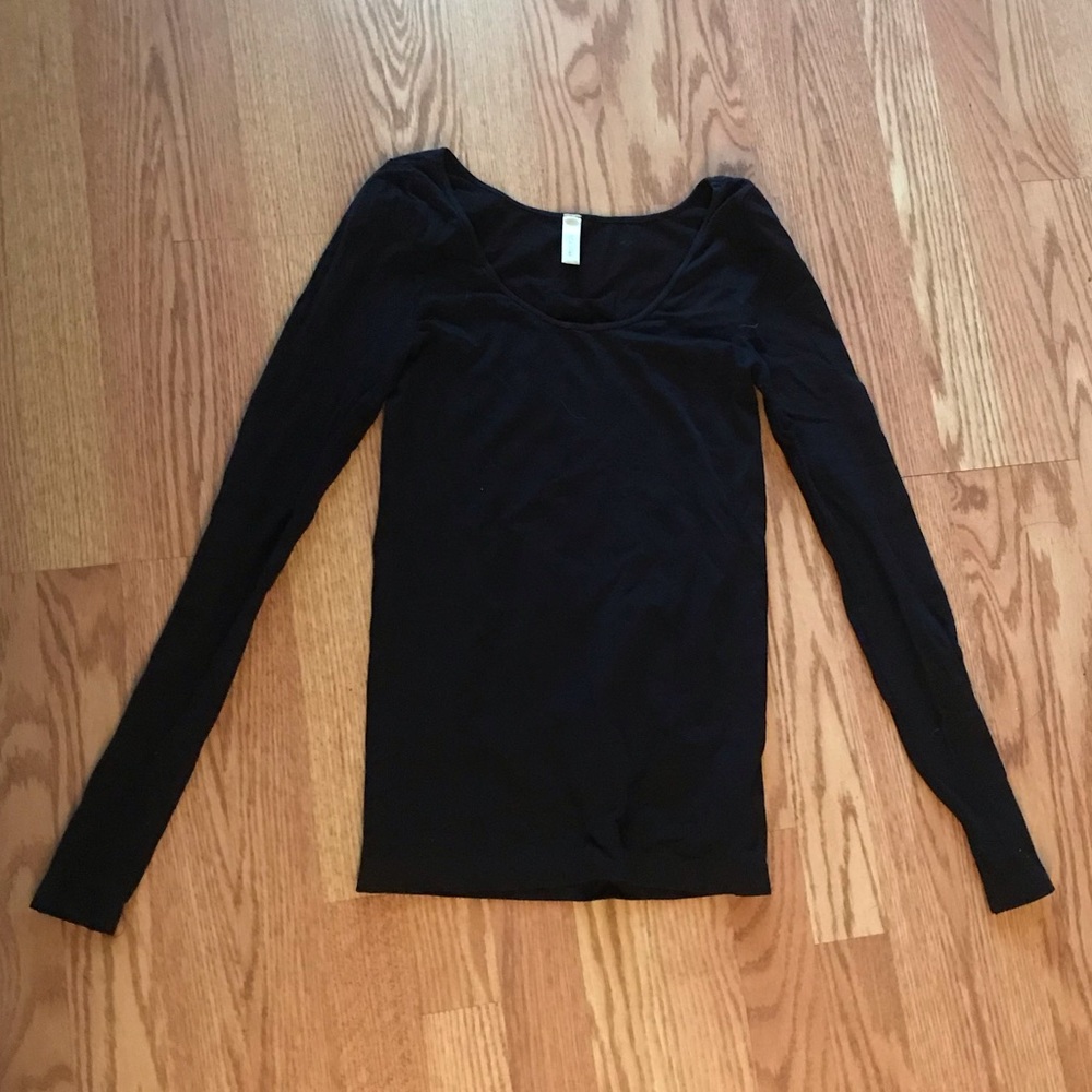 4 for $20 ✂️ Black long sleeve shirt